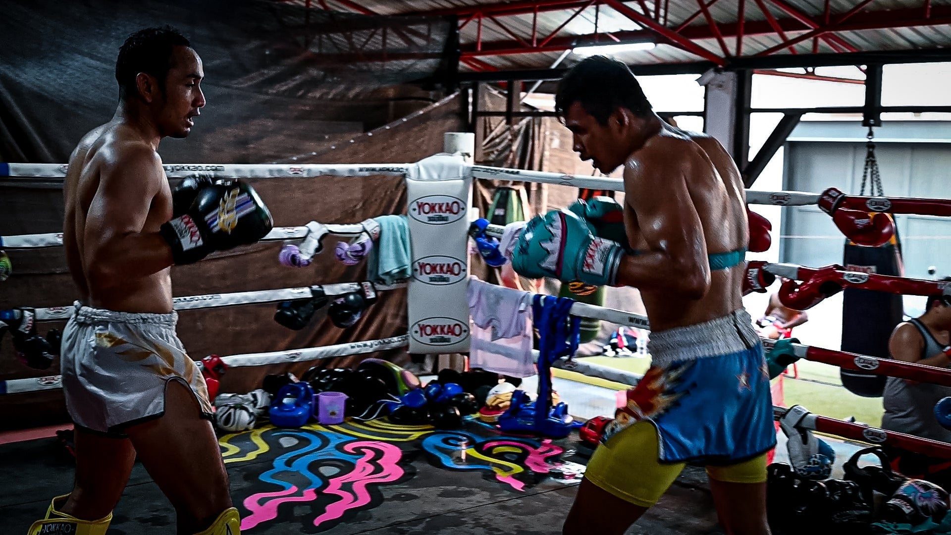 Iron Sharpens Iron: Superlek & Sam-A Train Together to Prepare for Their Upcoming Fights-YOKKAO Europe