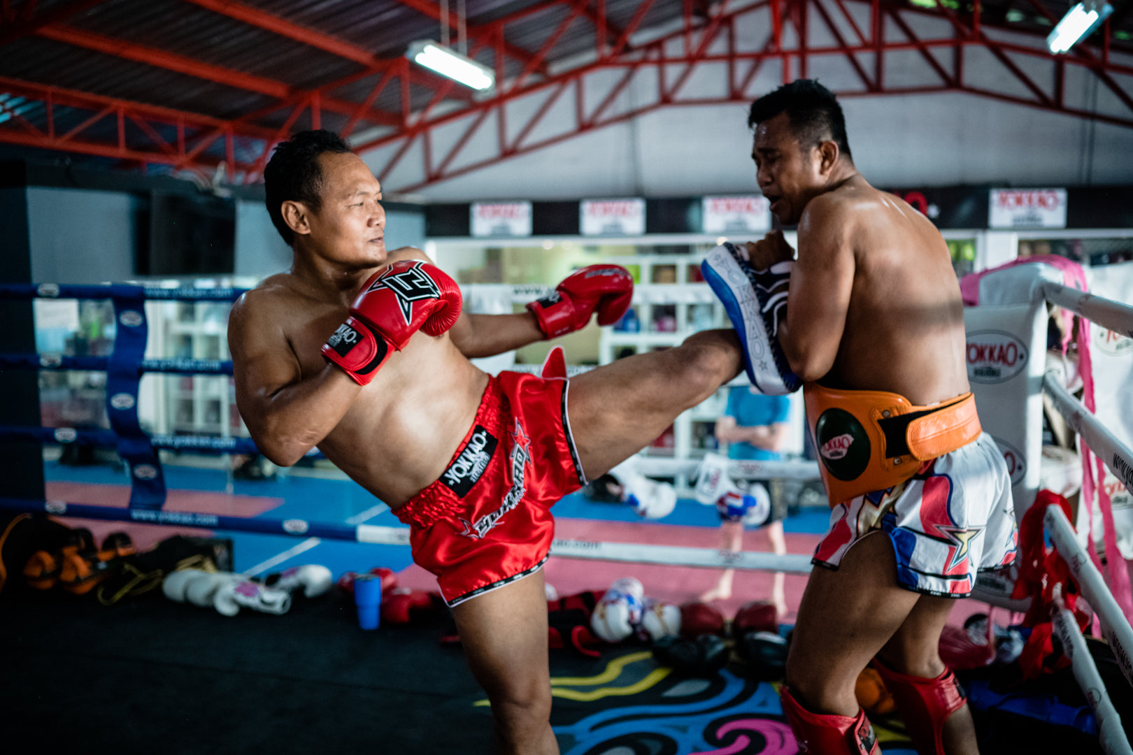 Short Muay Thai bleu, Short de boxe thaï