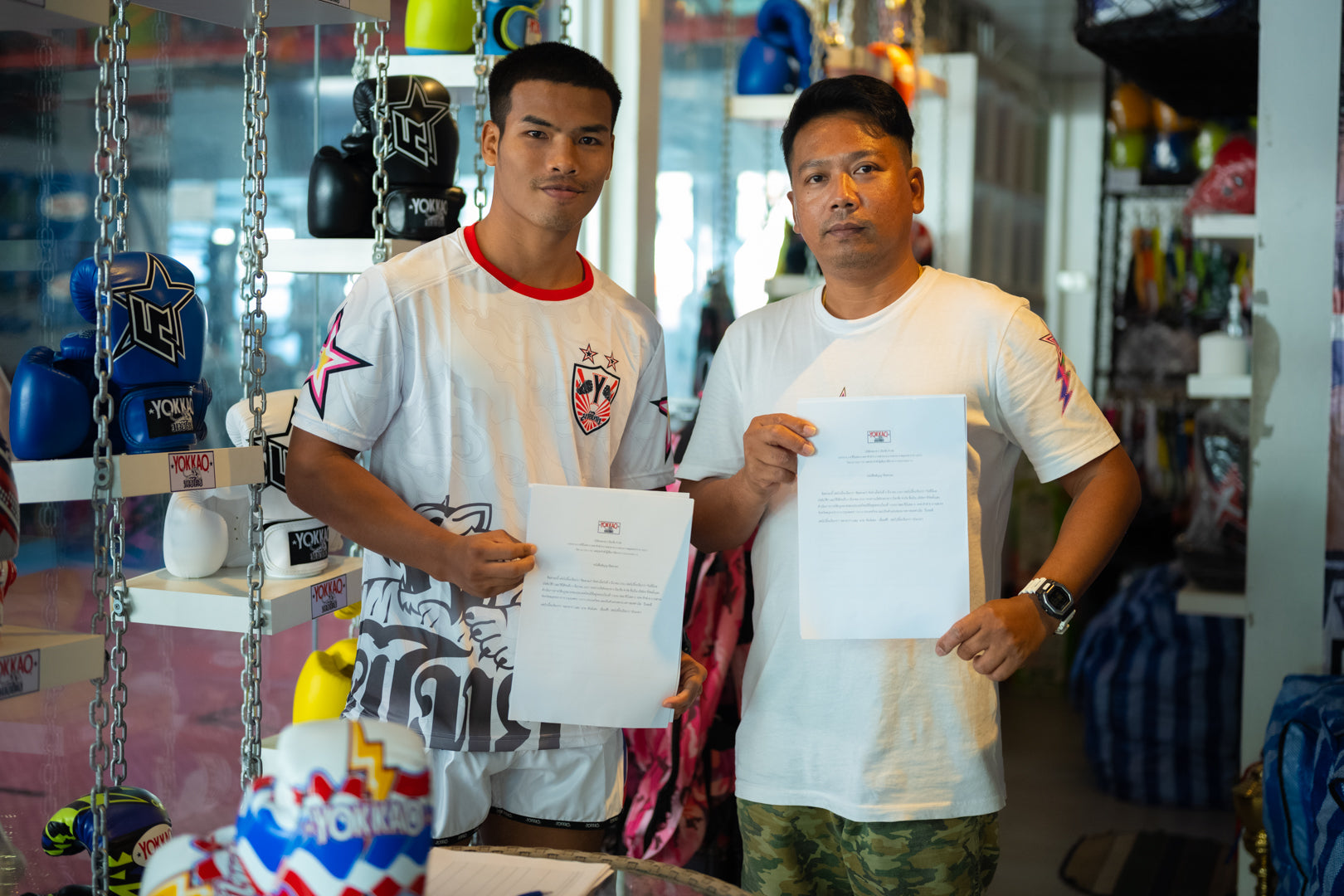 Petchpanomrung Kiatmoo9 Joins the YOKKAO Fight Team!