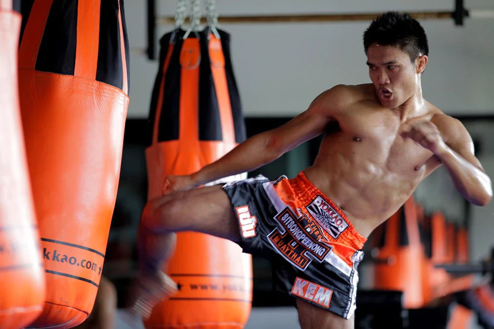 Kem Sitsongpeenong fighter