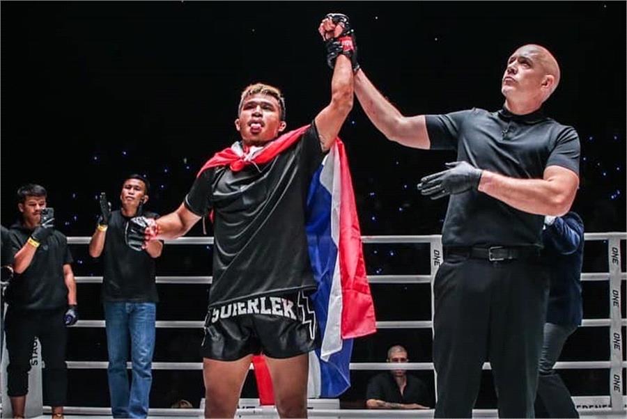Superlek Streaks to 9th Straight Win by Crushing Tagir Khalilov-YOKKAO Europe