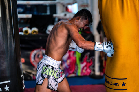 Difference Between Boxing Gloves and Muay Thai Gloves