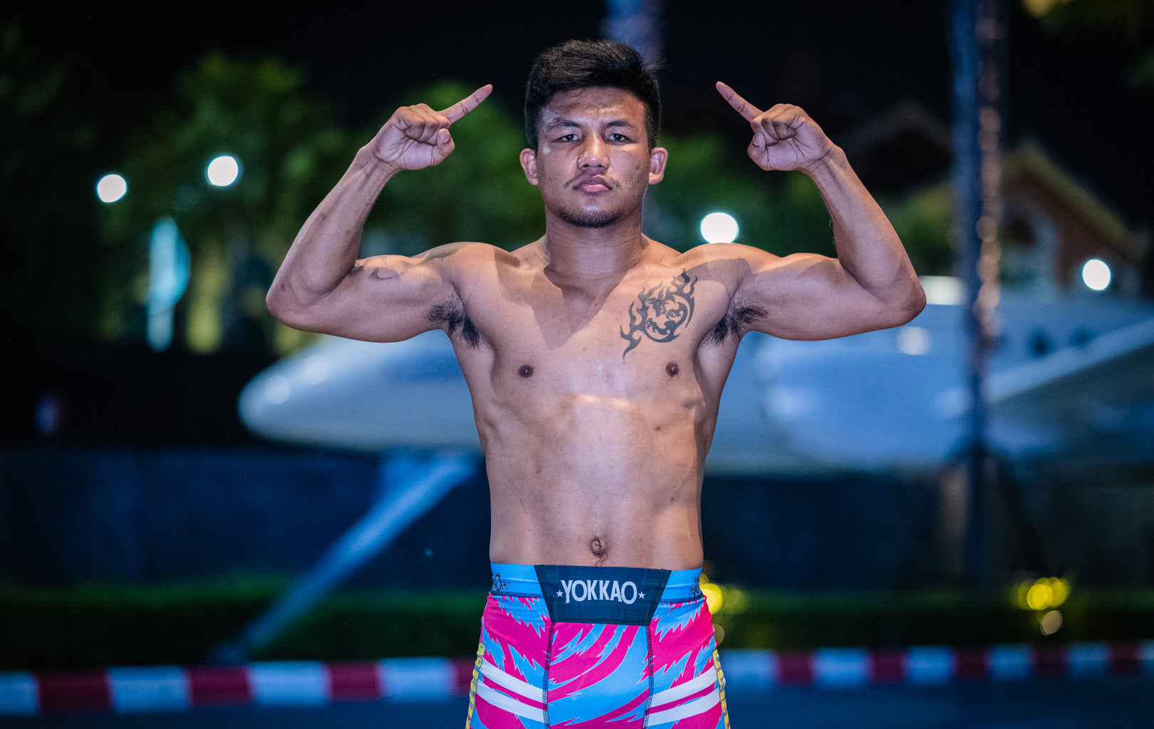 Rodtang takes on MMA Champion Demetrious Johnson in Historical Match-YOKKAO Europe